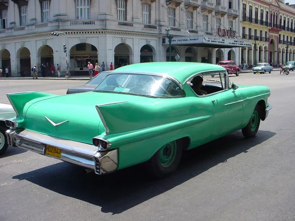 Havana, Küba'Oldtimer — Stok fotoğraf