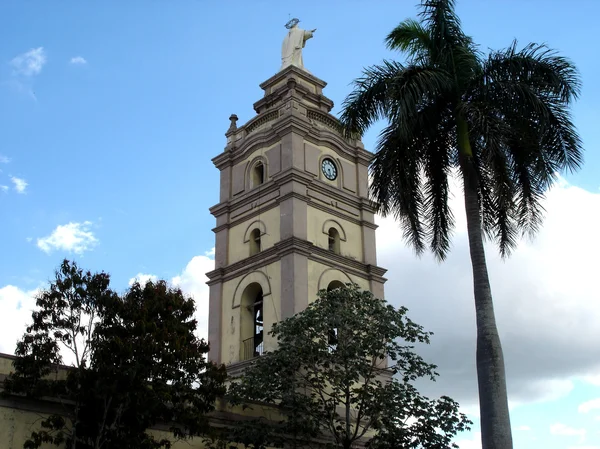 Camaguey, 쿠바에에서 교회 탑 로열티 프리 스톡 사진