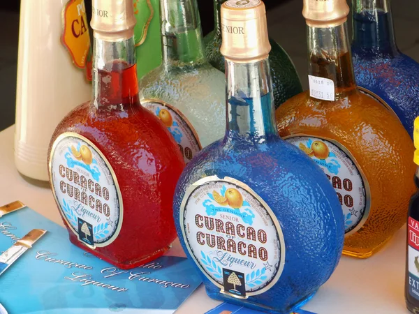 Licor Azul Curaçao em Curaçao Fotografia De Stock