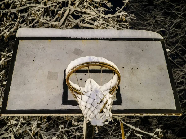 Cerceau Basket Couvert Neige Photo Soir — Photo