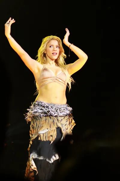 MINSK, BELARUS - MAY 20: Shakira performs at Minsk-Arena on May 20, 2010 in Minsk, Belarus. — Stock Photo, Image