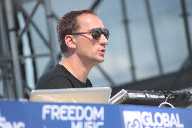 Minsk, Beyaz Rusya - 6 Temmuz: paul van dyk 6 Temmuz 2013 global gathering Festivali Minsk