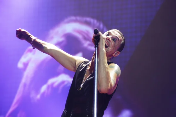 Depeche mode in concert in de minsk arena op vrijdag, februari 28, 2014 in minsk, Wit-Rusland — Stockfoto