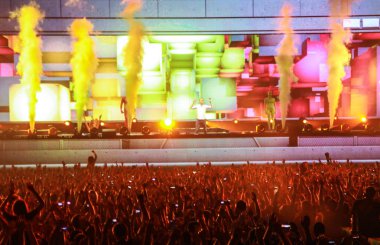 Sadece armin üyeleri: armin van buuren minsk-Arena ile yoğun programında 21 Şubat 2014