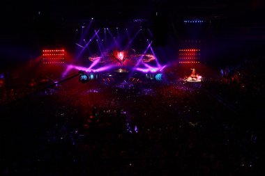 Sadece armin üyeleri: armin van buuren minsk-Arena ile yoğun programında 21 Şubat 2014
