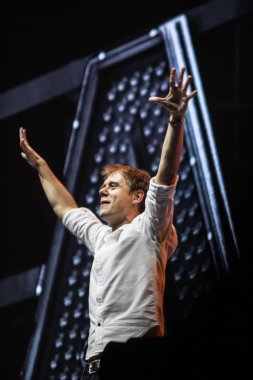 Sadece armin üyeleri: armin van buuren minsk-Arena ile yoğun programında 21 Şubat 2014