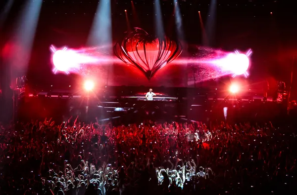Membros do ARMIN ONLY: Show intenso com Armin van Buuren em Minsk-Arena em 21 de fevereiro de 2014 — Fotografia de Stock