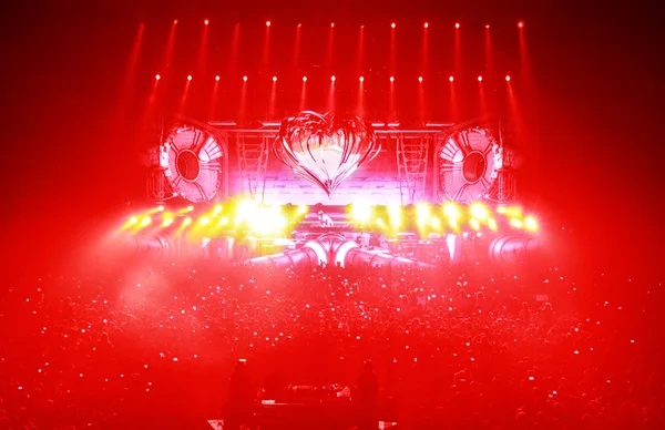 Участники ARMIN ONLY: Intense show with Armin van Buuren в "Минск-Арене" 21 февраля 2014 года — стоковое фото