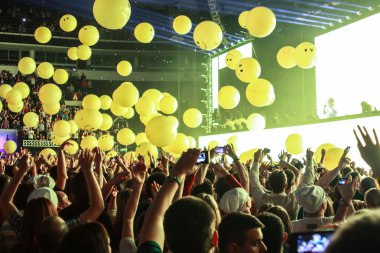 Sadece armin üyeleri: armin van buuren minsk-Arena ile yoğun programında 21 Şubat 2014
