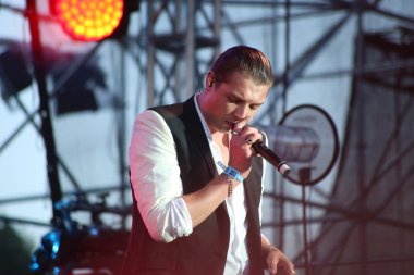 John newman gerçekleştirdiği 'birçok festivalde' 3 Temmuz 2014 milnsk, Beyaz Rusya