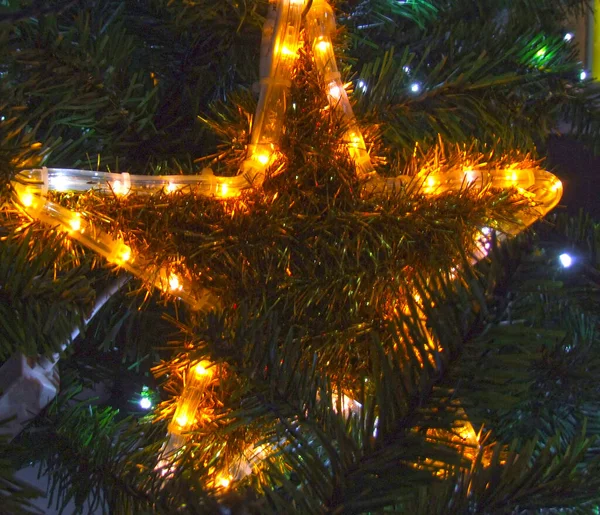 Christmas Glowing Star Decoration Street Christmas Tree — Stock fotografie