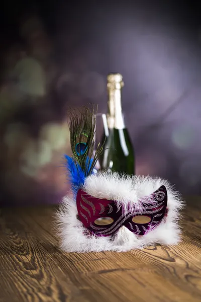 Fancy dress ball, Carnival mask, glass of champagne, celebrate New Year's Eve — Stock Photo, Image