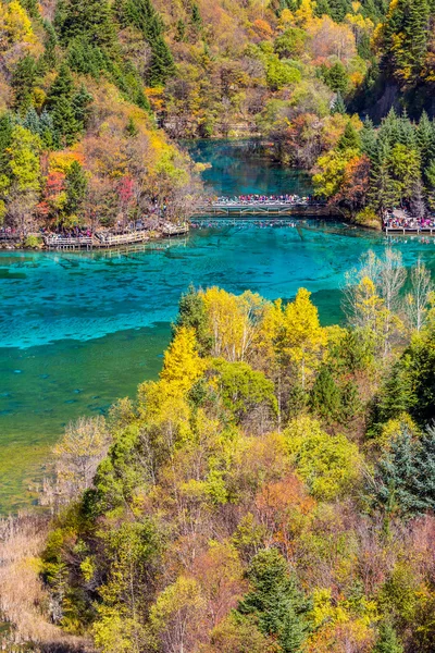 Jiuzhaigou valley scénický a historický zájem oblast — Stock fotografie