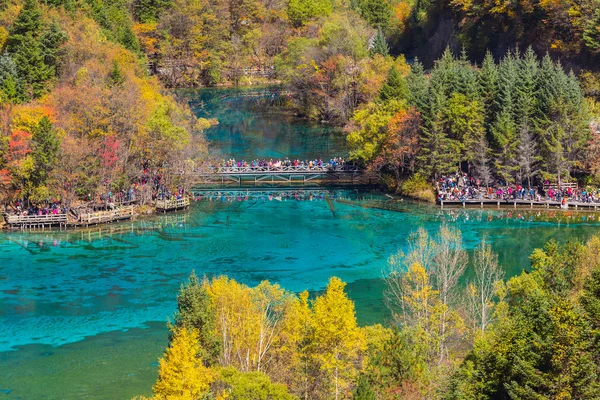 Jiuzhaigou zainteresowania zabytkowej i malowniczej doliny — Zdjęcie stockowe