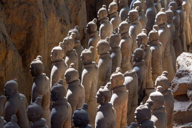 terra cotta warriors ve atlar