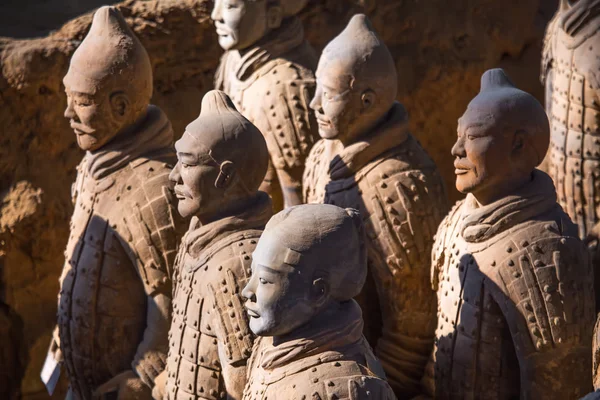 Terakotowa Armia lub "terra cotta warriors i konie" — Zdjęcie stockowe