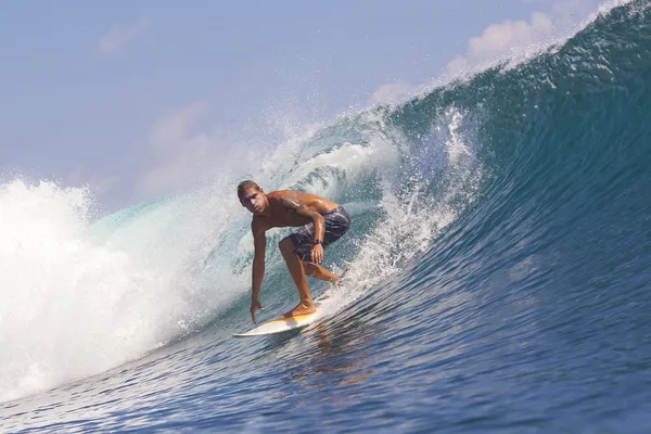 Surfer on waves — Stock Photo, Image