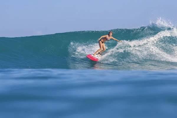 Ženské surfař — Stock fotografie