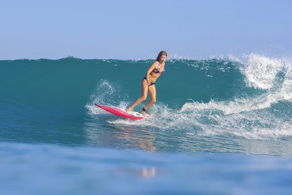 Surfista donna — Foto Stock