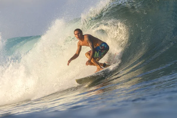 Surfer on waves — Stock Photo, Image