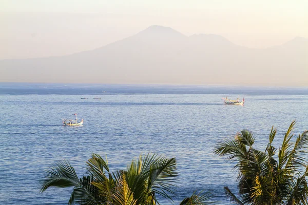 Vista para o vulcão Rinjani em Lombok — Fotografia de Stock