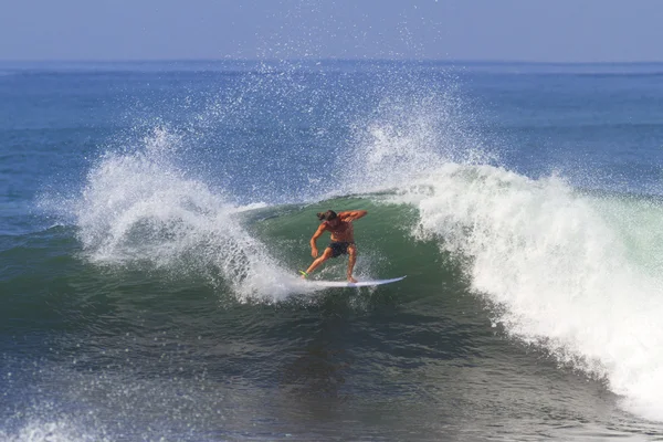 Surfer on wave — Stock Photo, Image