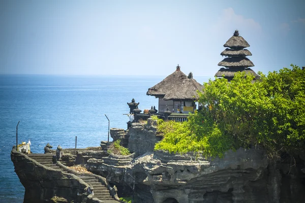 Temple Tanah Lot sur la mer — Photo