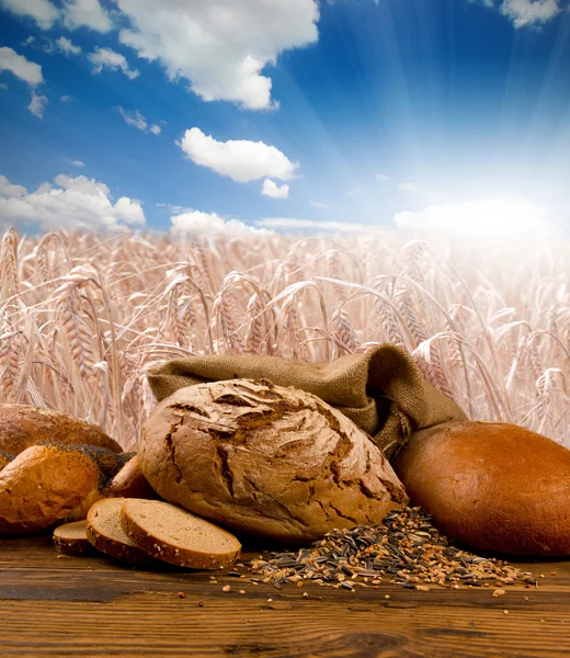 Bread and buns — Stock Photo, Image