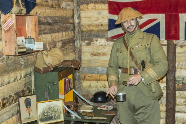 Primera Guerra Mundial Oficial del Ejército Británico en su oficina — Foto de Stock