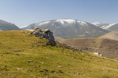 outcroping valley adlı arıyorsunuz