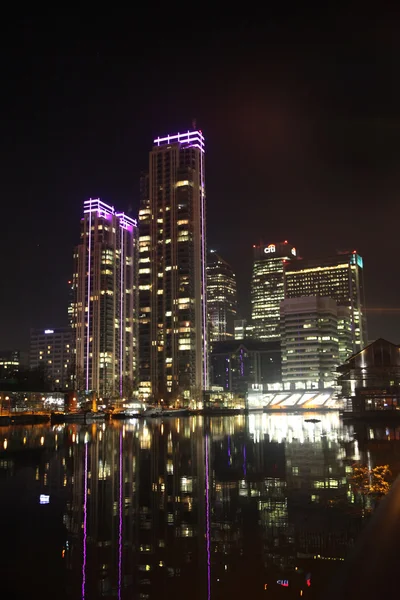 Night view of London s residential aria, Canary Wharf — Stock Photo, Image