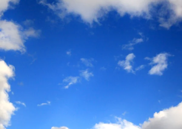 雲と青い空 — ストック写真