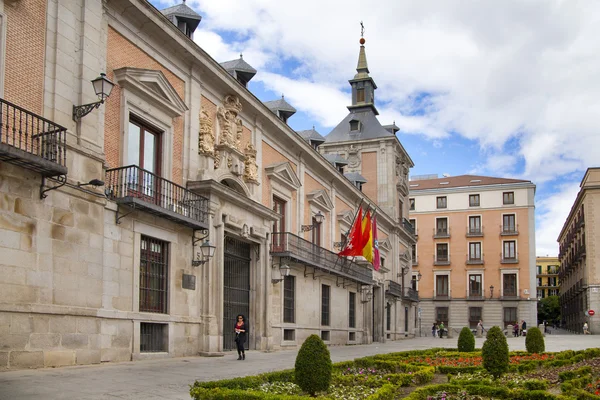 Madrid, Spanje - 28 mei 2014: madrid stad centrum regering gebouw — Stockfoto