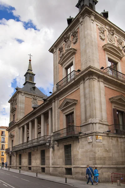 Madrid, spanien - 28. Mai 2014: madrid stadtzentrum regierungsgebäude — Stockfoto