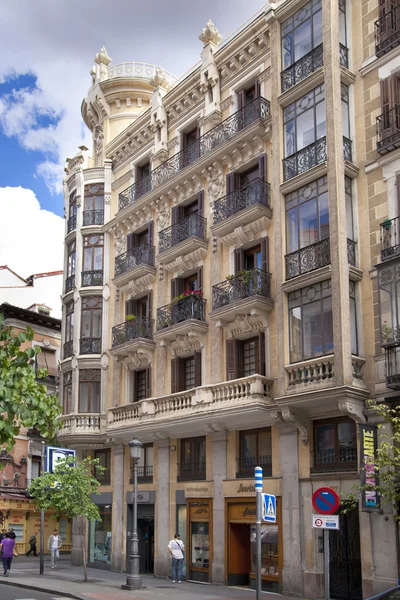 Madrid, Spanien - den 28 maj, 2014: madrid centrum, berömda landmärke i huvudstaden — Stockfoto