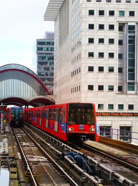 LONDON, UK - August 4, 2014: Canary Wharf DLR docklands station in London — Stock Photo, Image
