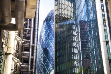 London, İngiltere - 24 Nisan 2014: Londra modern mimarisi, lloyd's Bankası