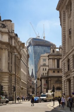 London, İngiltere - 30 Haziran 2014: şehir Londra sokak banka İngiltere'nin önde gelen, meşgul