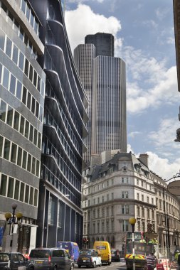 London, İngiltere - 30 Haziran 2014: şehir Londra sokak banka İngiltere'nin önde gelen, meşgul