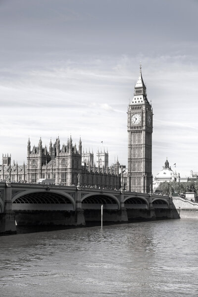 LONDON, UK - MAY 14, 2014: Big Ben and houses of Parliament on the river Thames, London UK