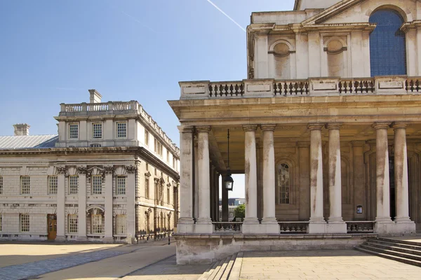 LONDRES, Reino Unido - 15 de maio de 2014: Greenwich Park, hall pintado e Queen 's Palace. Arquitetura Clássica do Império Britânico — Fotografia de Stock