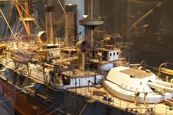 LONDRES, Reino Unido - MAIO 15, 2014 Museu da Marinha Real em Greenwich Modelo de navio de guerra japonês Yashima, construído em Newcastle no tempo vitoriano — Fotografia de Stock