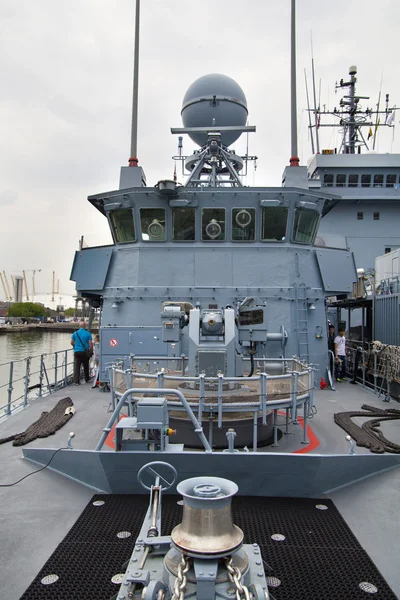 LONDON, UK - MAY 17, 2014: German army military ships based in Canary Wharf aria, to be open for public in educational content. — Stock Photo, Image