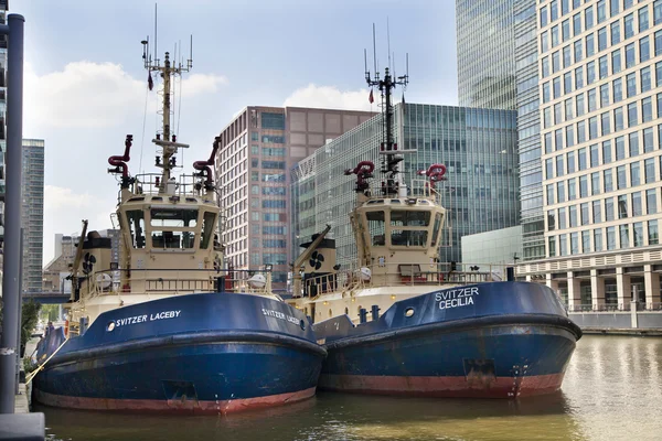 LONDON, UK - MAY 17, 2014: German army military ships based in Canary Wharf aria, to be open for public in educational content. — Stock Photo, Image