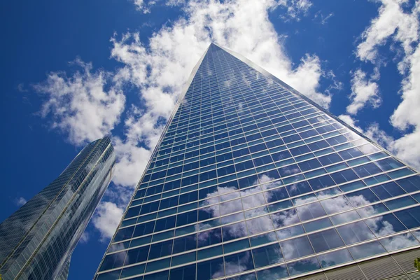 マドリッド, スペイン - 2014 年 5 月 28 日： マドリッド市、ビジネス センター、モダンな高層ビル、クアトロ ・ トレス 250 メートルの高 — ストック写真