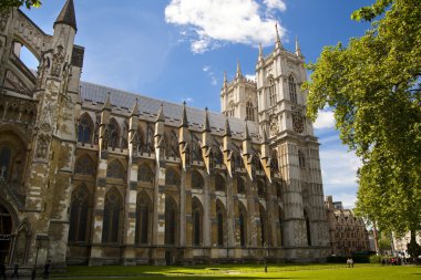 London, İngiltere - 14 Haziran 2014: westminster abbey, park formunu göster