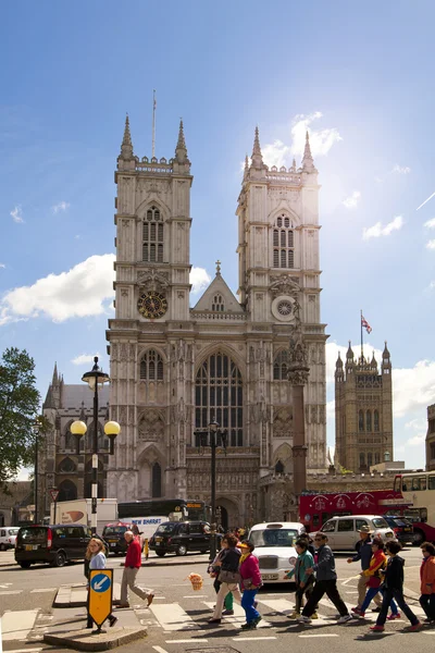 LONDRES, Royaume-Uni - 14 JUIN 2014 : Abbaye de Westminster, vue du parc — Photo