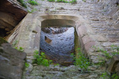 Chepstow castle, Galler, İngiltere - 26 Temmuz 2014: chepstow castel Harabeleri, Vakıf, 1067-1188. wye Nehri kıyısında yer alan