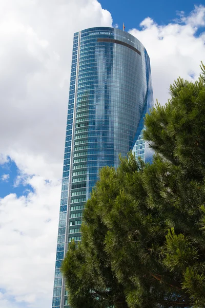 MADRID, SPAIN - July 22, 2014: Madrid city, business center, modern skyscrapers — Stock Photo, Image