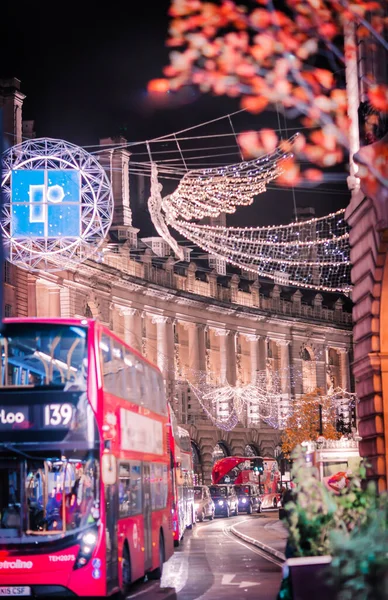 Londen Verenigd Koninkrijk November 2021 Feestelijke Decoraties Kerstverlichting Londen Piccadilly — Stockfoto